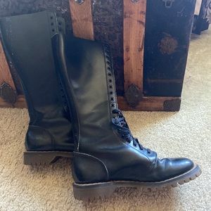 Great condition black tall Dr. Martens boots